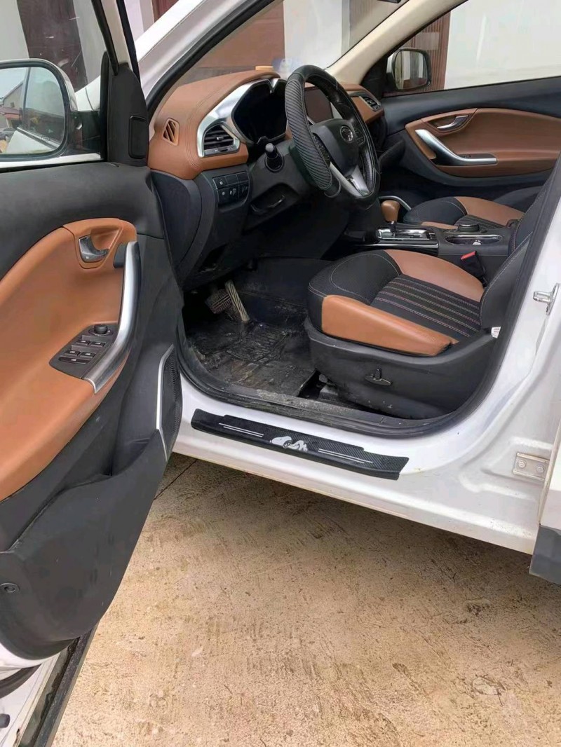 邵阳17年东南汽车DX72