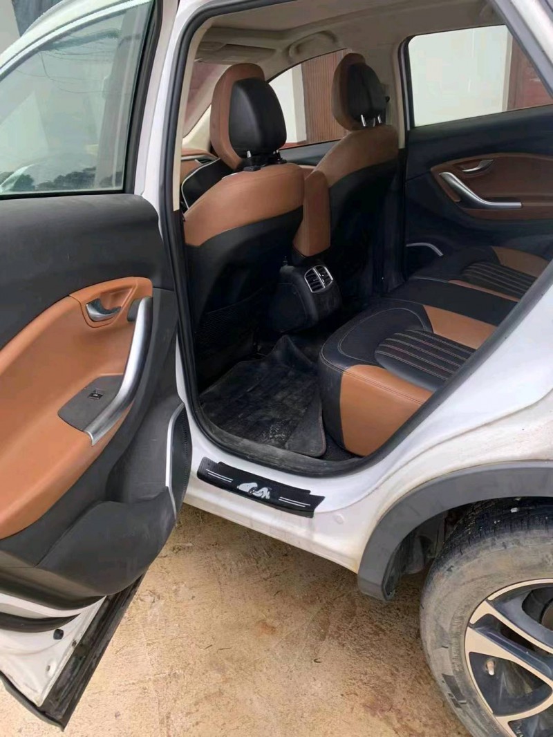 邵阳17年东南汽车DX76