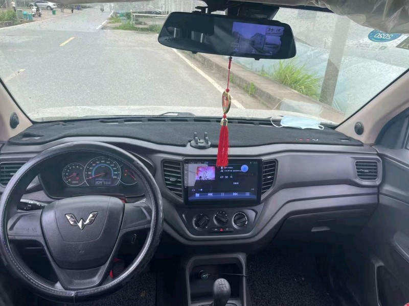 衡陽19年五菱汽車宏光6