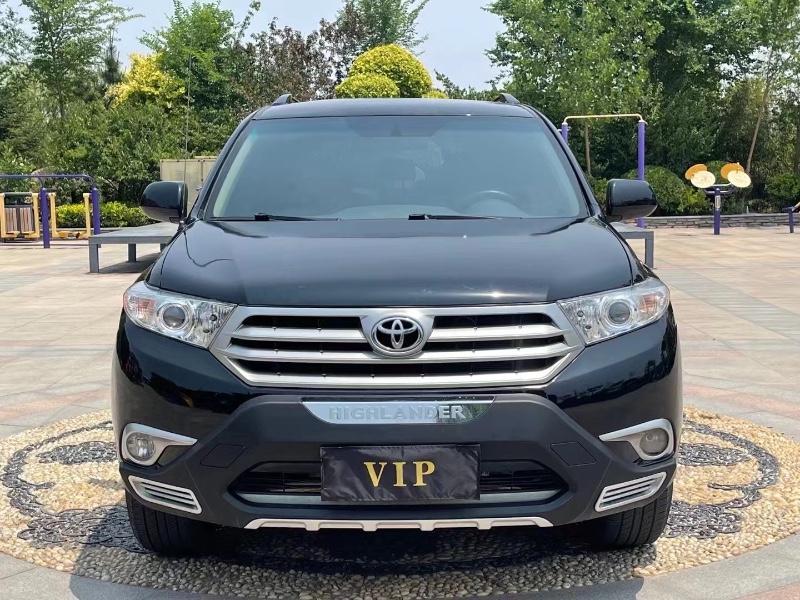 青岛14年丰田汉兰达8