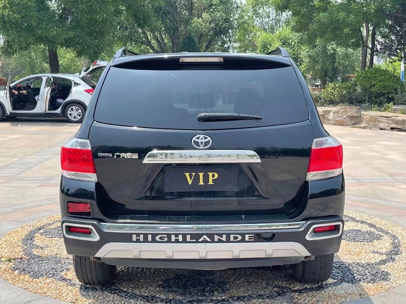 青岛14年丰田汉兰达6