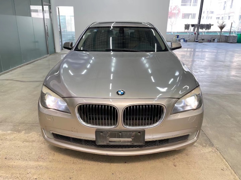 青岛11年宝马7系5