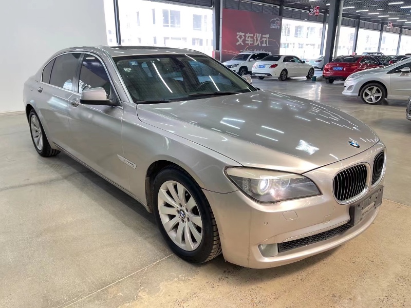 青岛11年宝马7系4