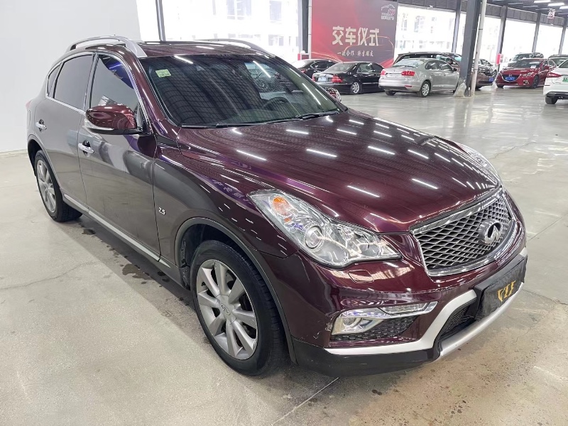青島16年英菲尼迪QX502