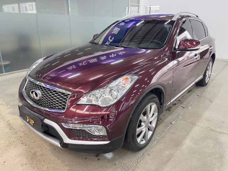 青島16年英菲尼迪QX504