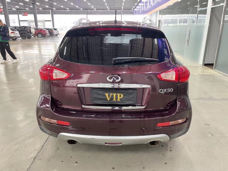 青島16年英菲尼迪QX505