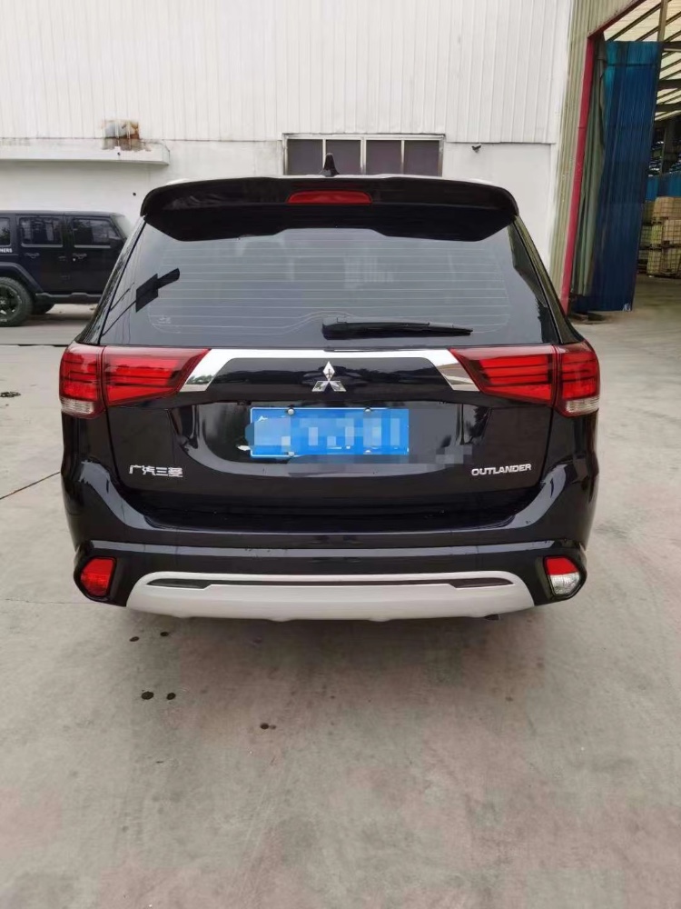 青岛22年三菱欧蓝德4