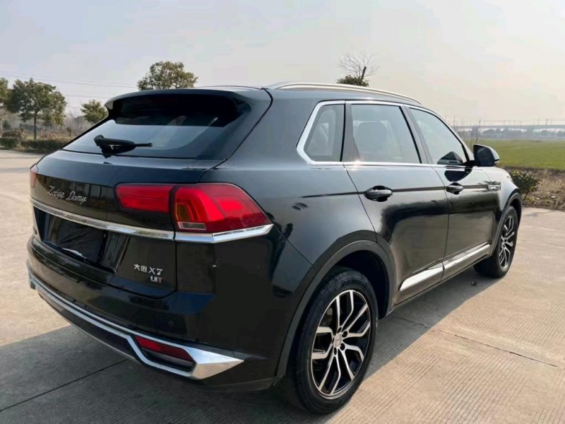 盐城17年众泰大迈X75