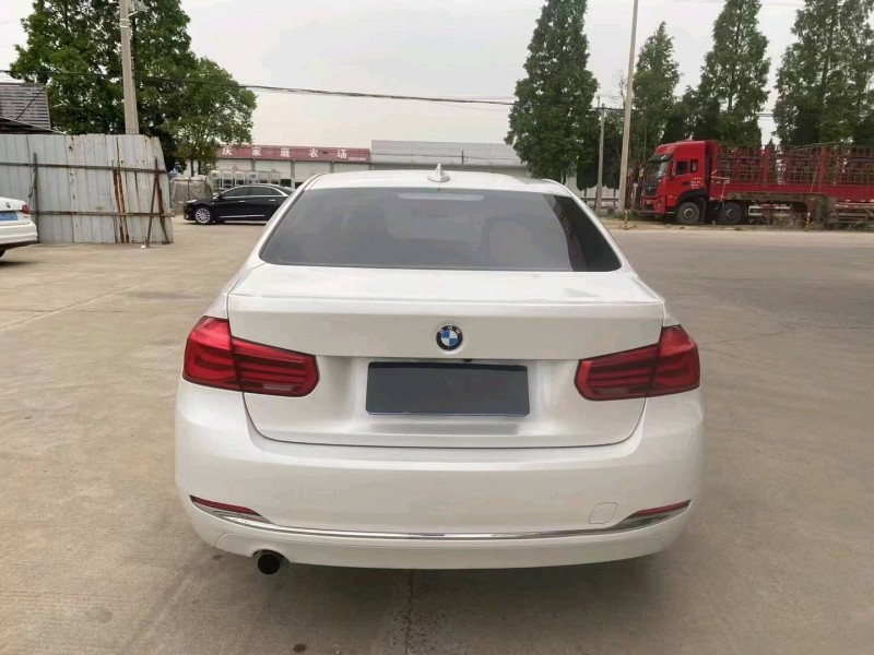 徐州16年宝马3系9