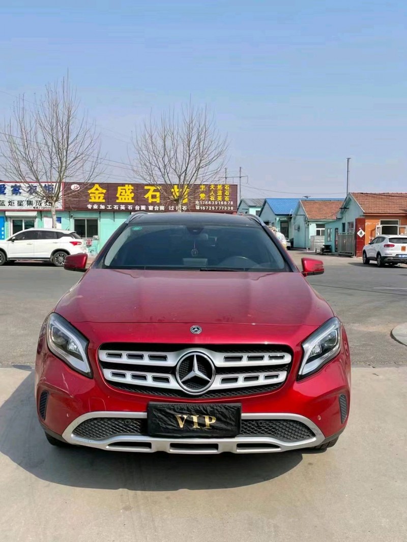 泰安17年奔馳GLA5