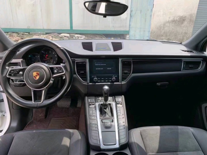廣州16年保時捷Macan4