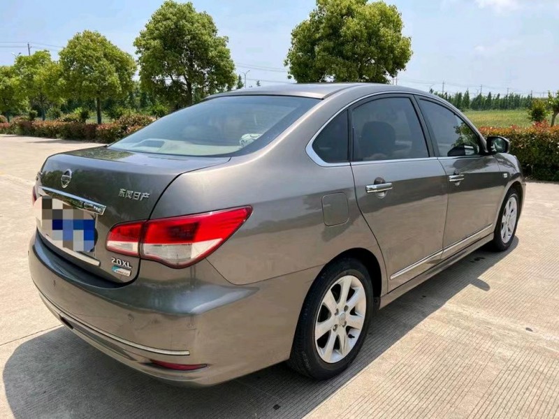 鹽城12年日產軒逸4
