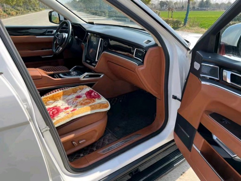 盐城17年众泰T7009