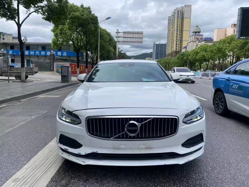 黔西南17年沃爾沃S901