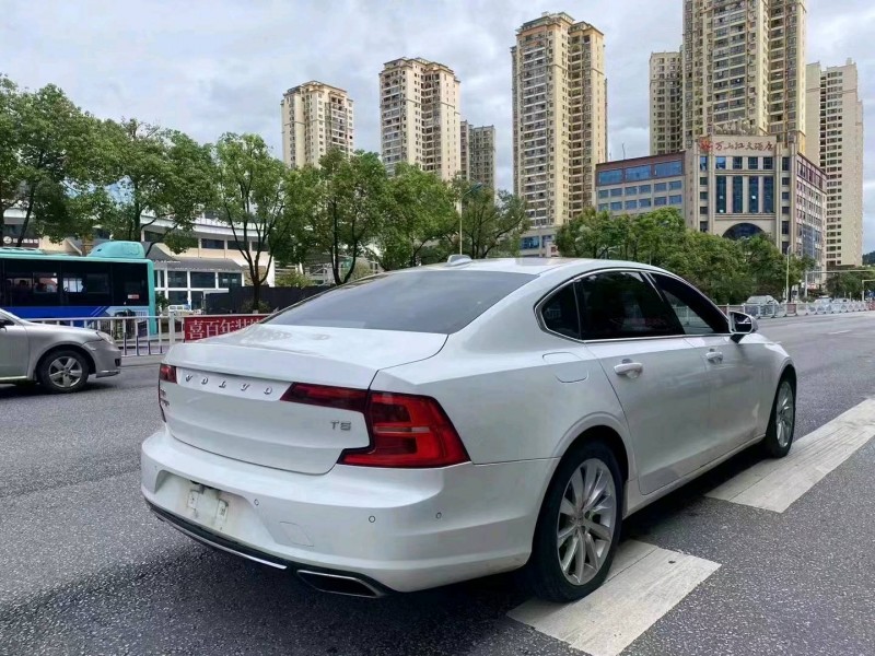 黔西南17年沃爾沃S903