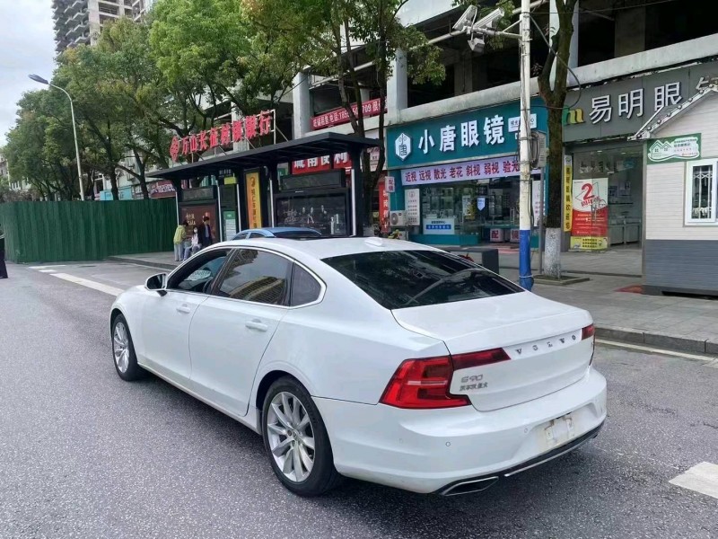 黔西南17年沃爾沃S904