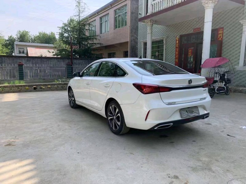 邯鄲21年長安汽車逸動7