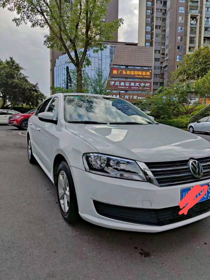 自貢18年大眾朗逸2