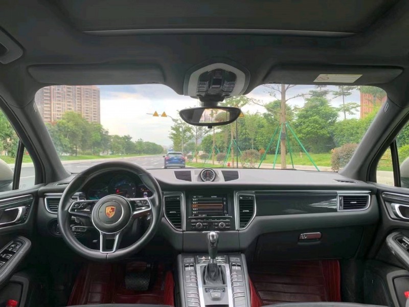 廣州14年保時捷Macan6