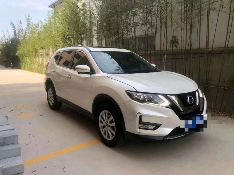 煙臺18年日產奇駿5