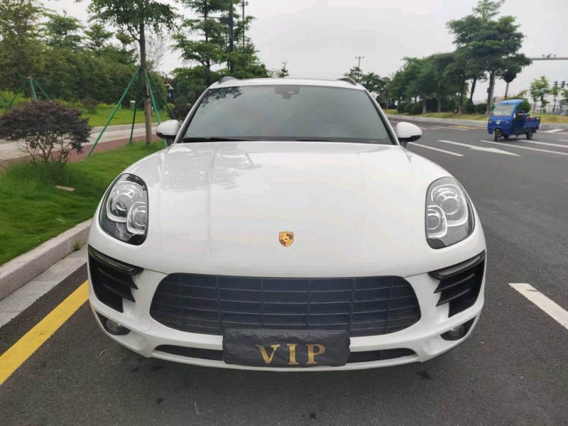 廣州16年保時捷Macan1