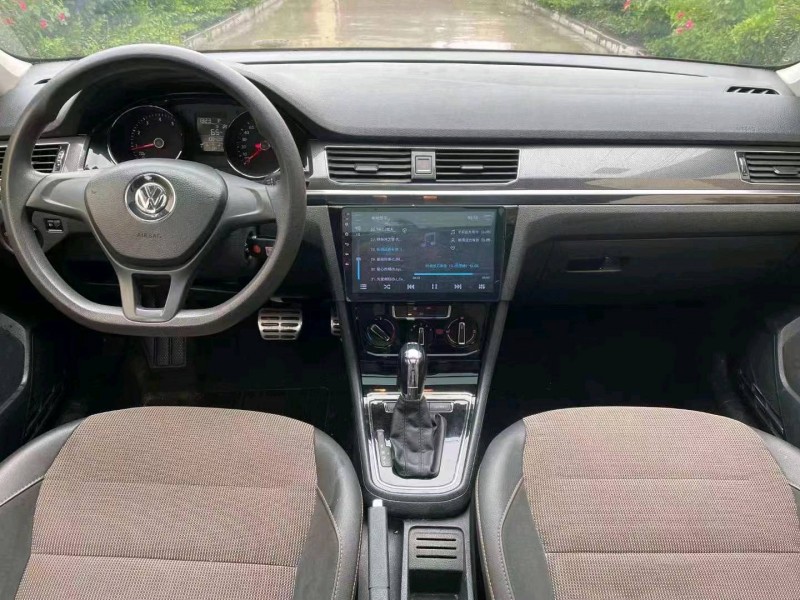 潍坊17年大众蔚领6