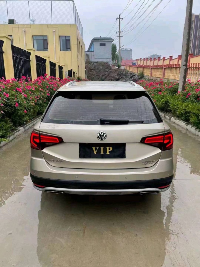 潍坊17年大众蔚领9