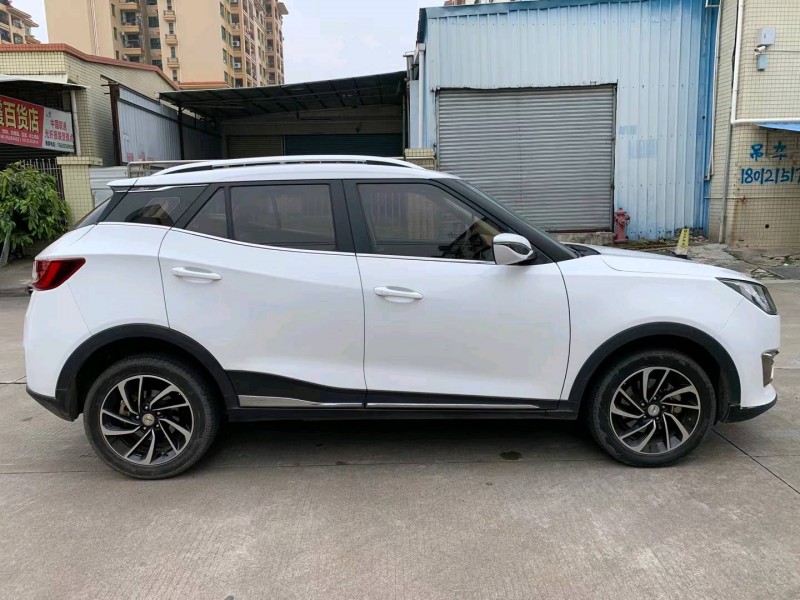 中山18年众泰T3002