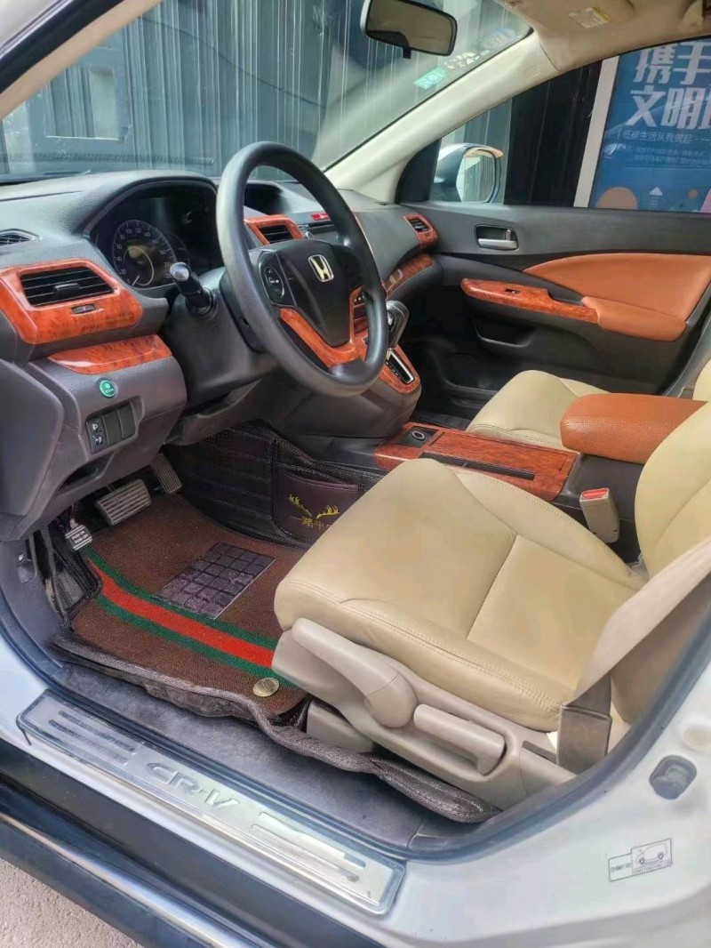 晉中12年本田CR-V5