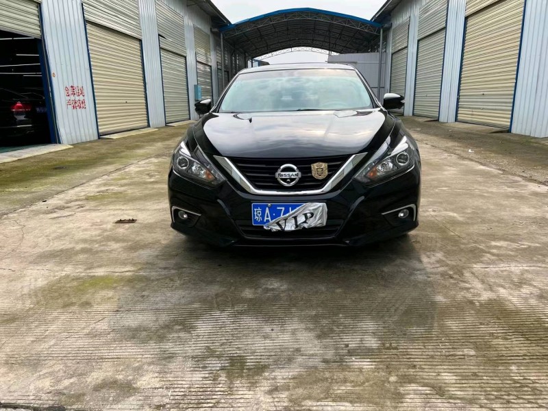 常德18年日產天籟1