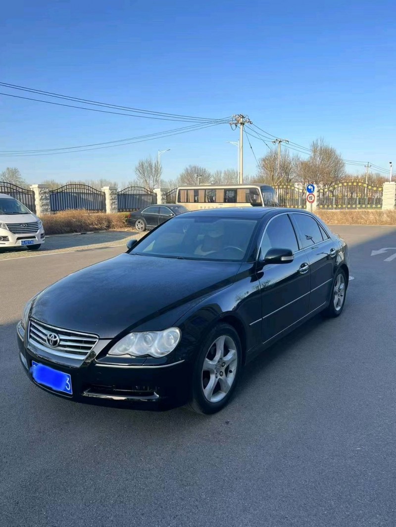 北京09年丰田锐志2