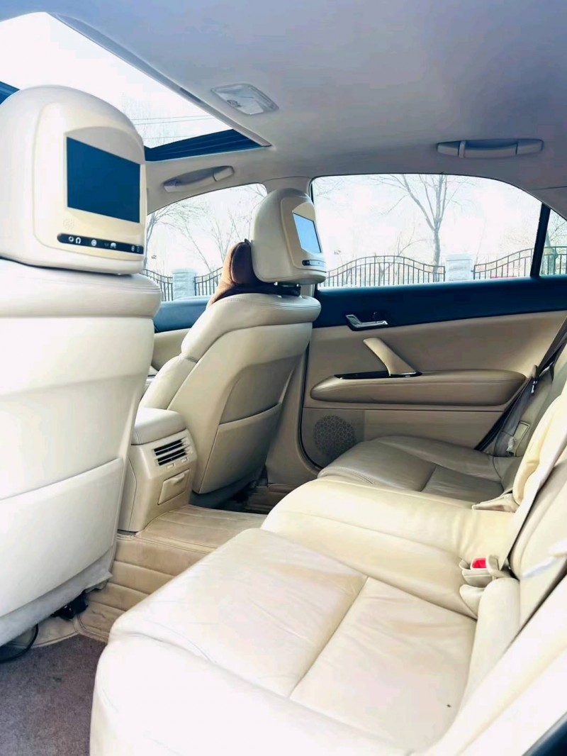 北京09年丰田锐志5