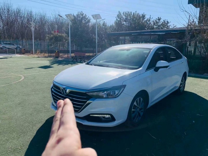 北京18年北汽绅宝D502