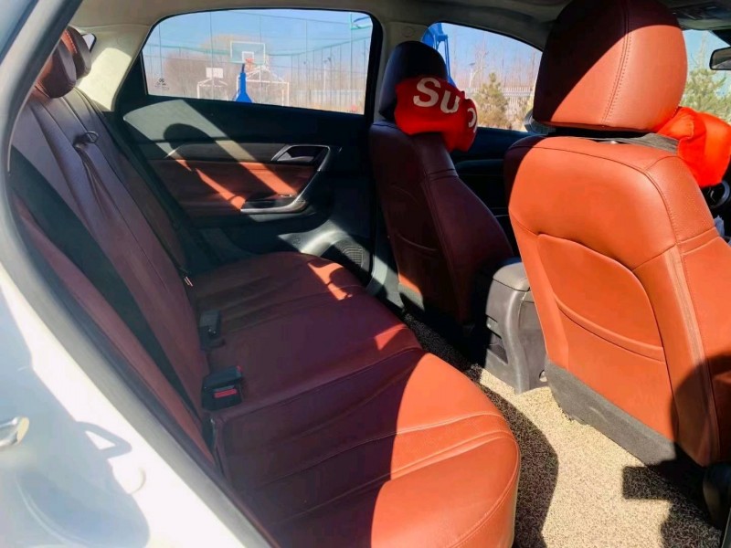 北京18年北汽绅宝D504