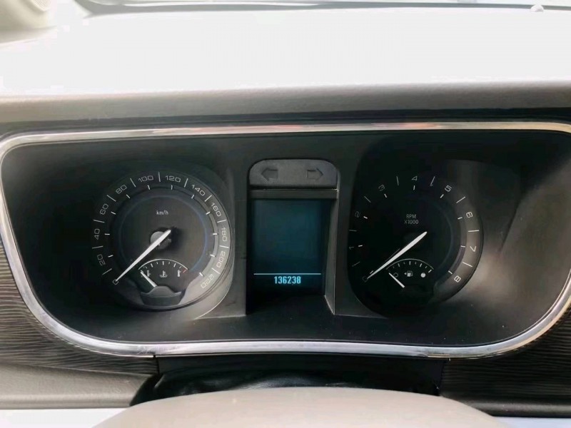 北京12年别克GL85