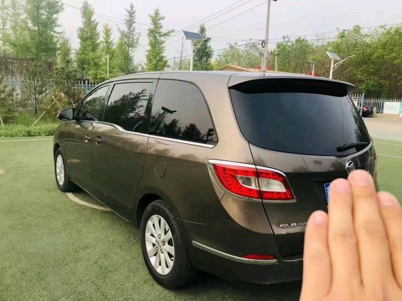 北京12年别克GL82