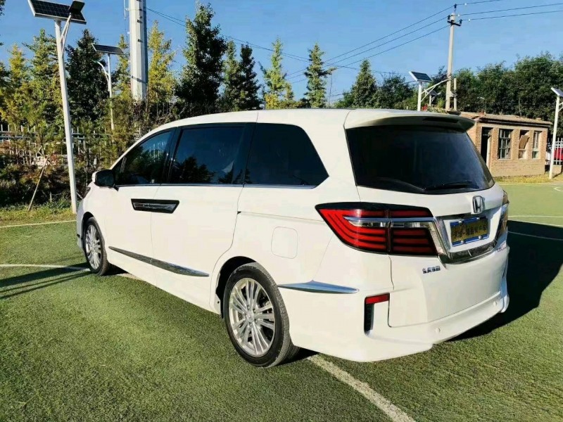 北京16年本田艾力绅5