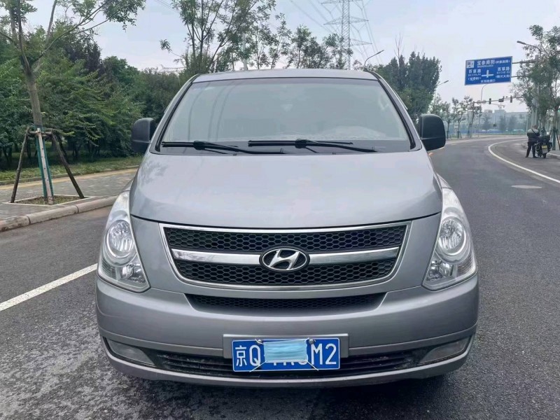 北京11年现代辉翼9