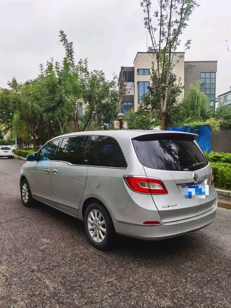 北京12年别克GL84