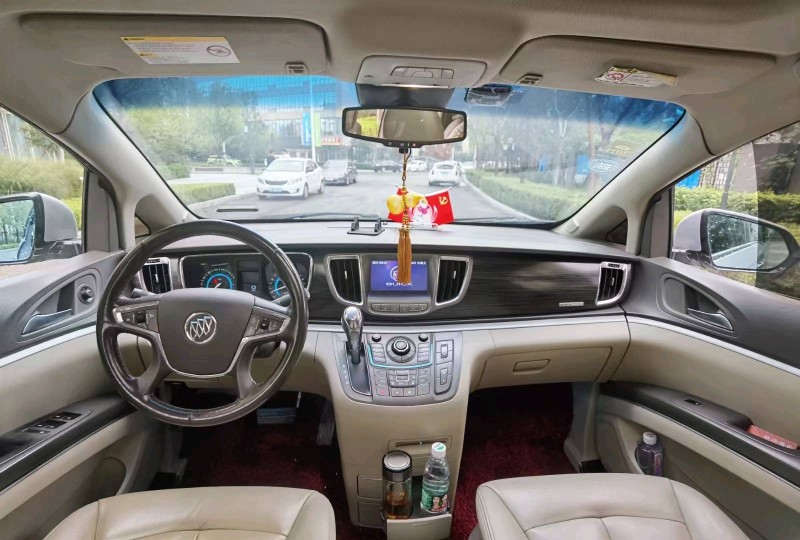 北京12年别克GL87