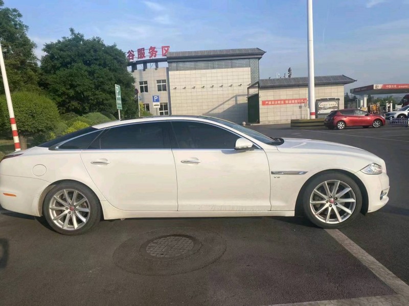 濰坊12年捷豹XJL6