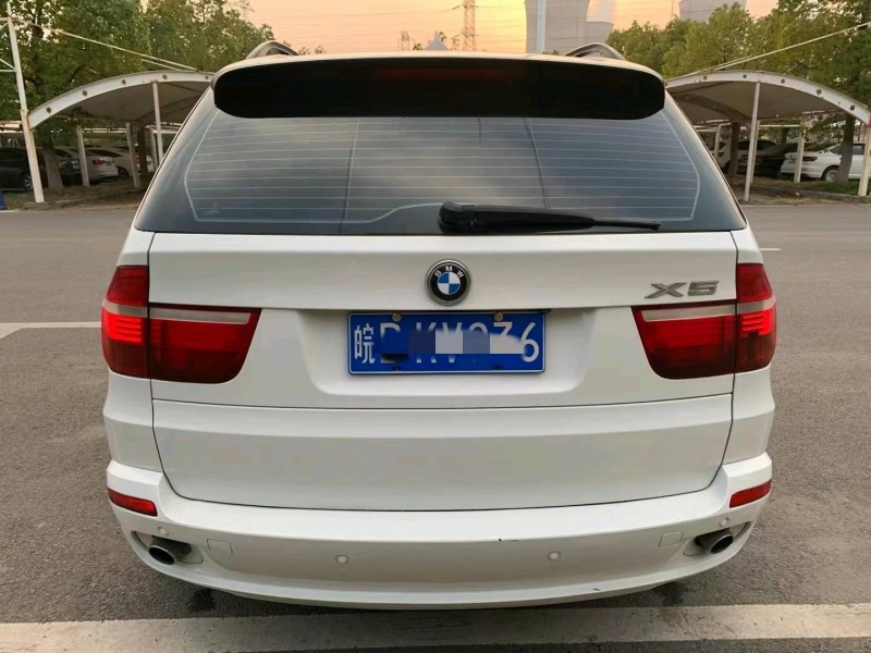銅陵09年寶馬X56