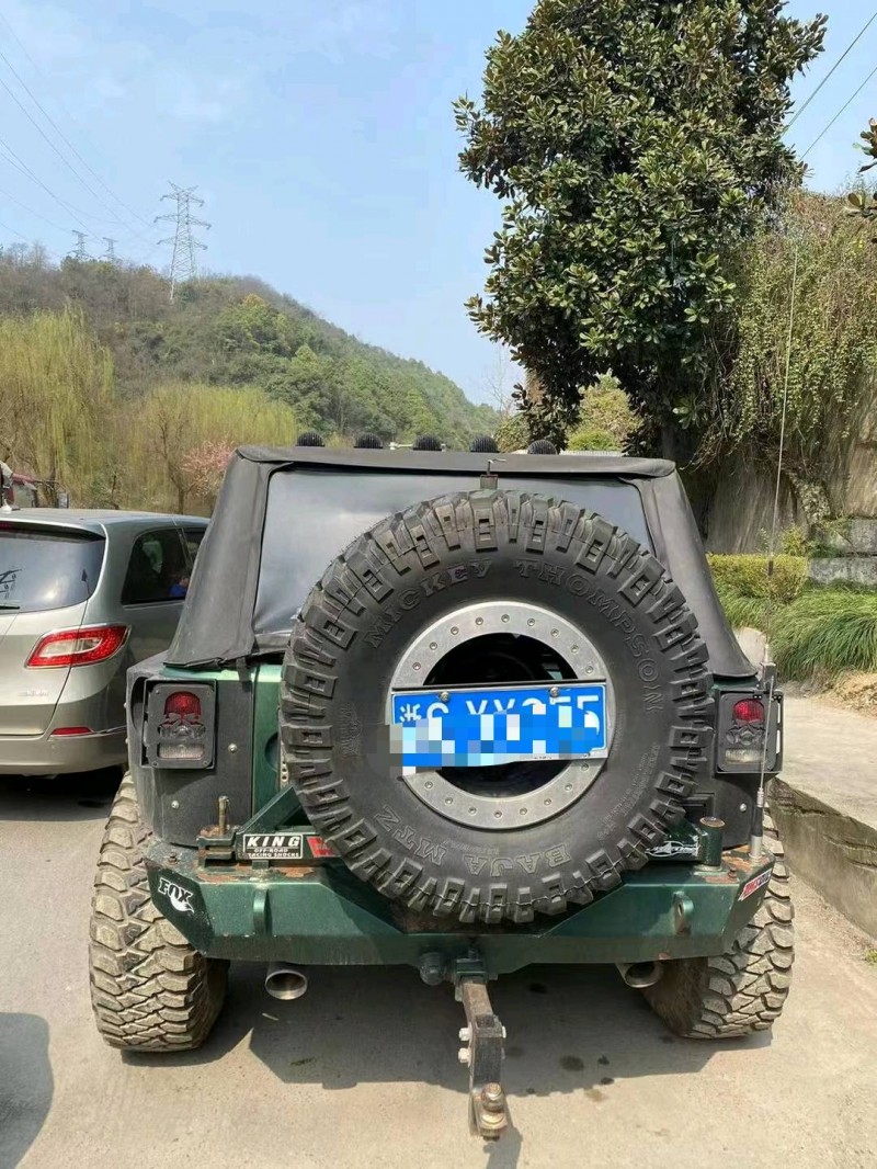 遵義10年Jeep牧馬人6