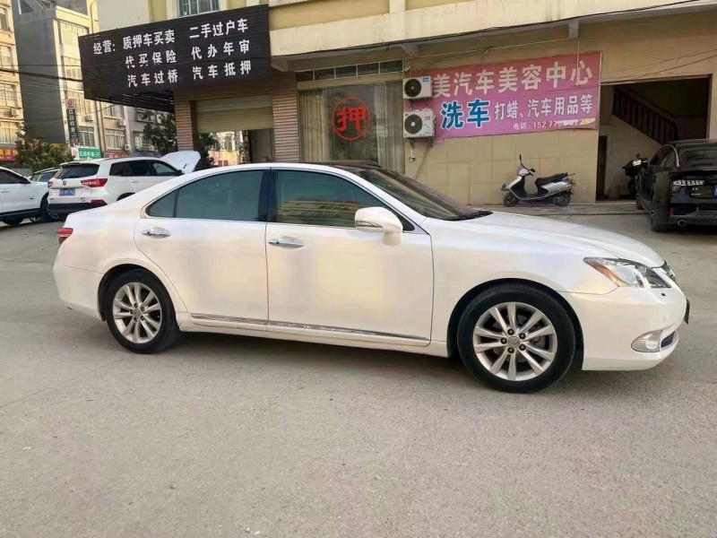 防城港12年雷克薩斯ES6