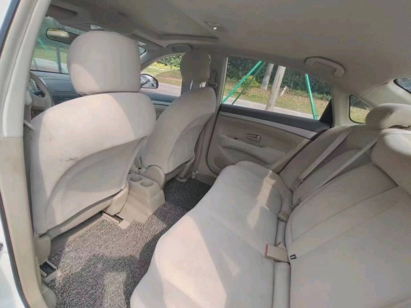 廣州17年日產軒逸5