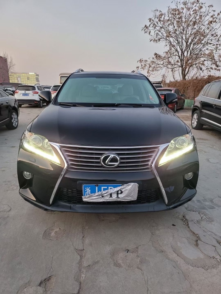 青岛13年雷克萨斯RX8