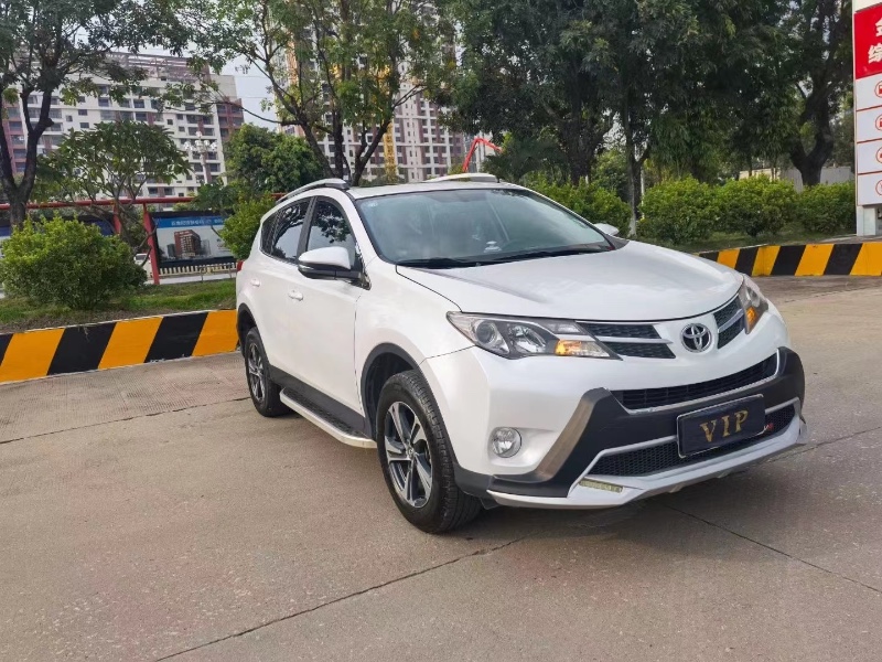 廣州15年豐田RAV42