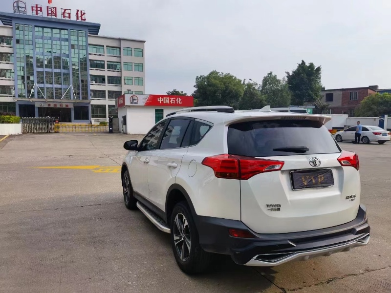 廣州15年豐田RAV47