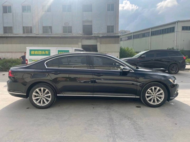 东莞17年大众迈腾7