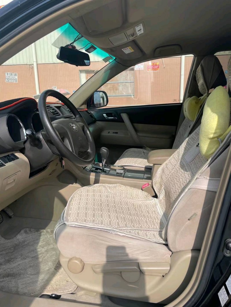 东莞14年丰田汉兰达4